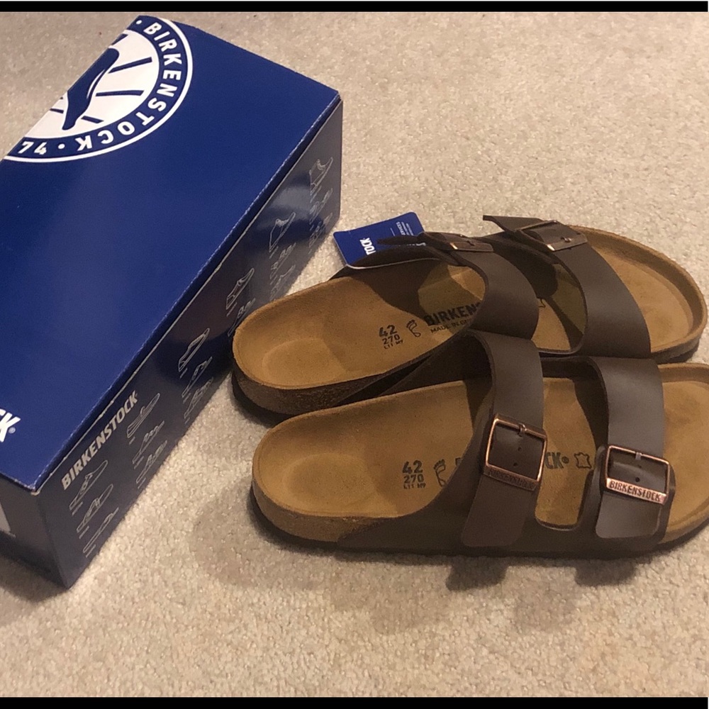 BRAND NEW Birkenstocks Arizona Dark Brown